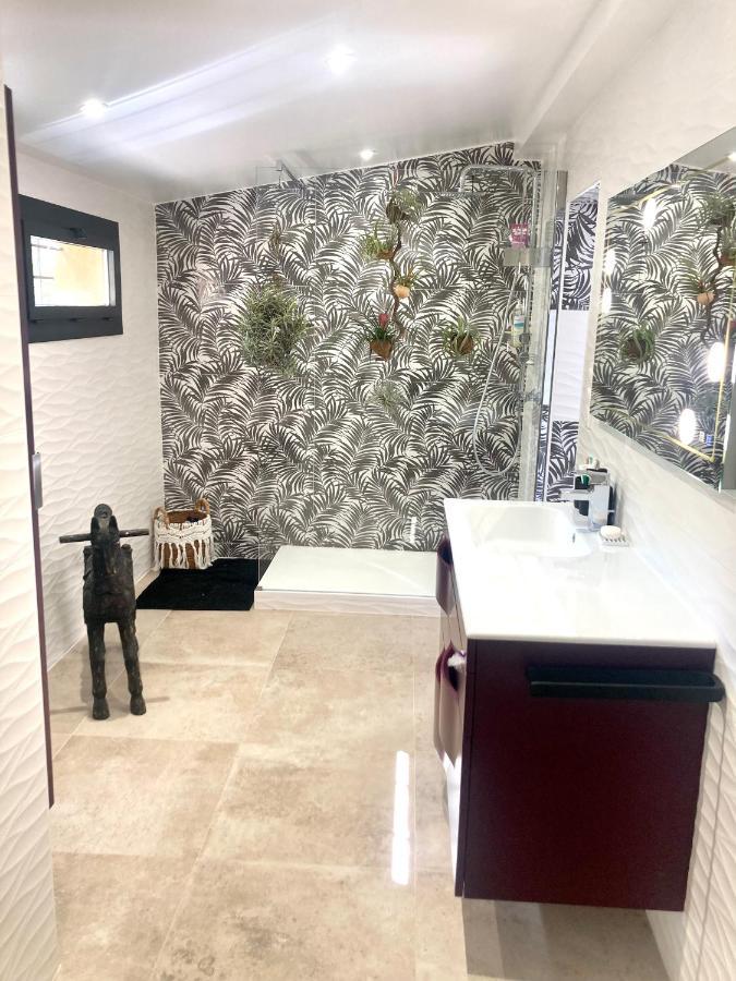 Maison De Charme Avec Piscine Et Jacuzzi Dans Cadre Exceptionnel Proche Marseille Mirabeau Eksteriør bilde